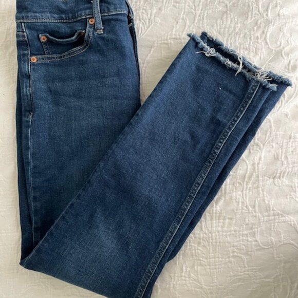 GAP Vintage Slim High Rise Jeans size 30 waist - Picture 3 of 4